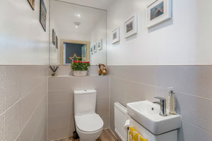 Henge Close Adderbury